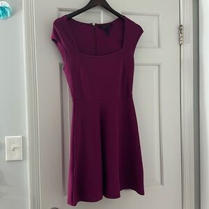 BCBG Maxazria cranberry color dress mini cap sleeve size small